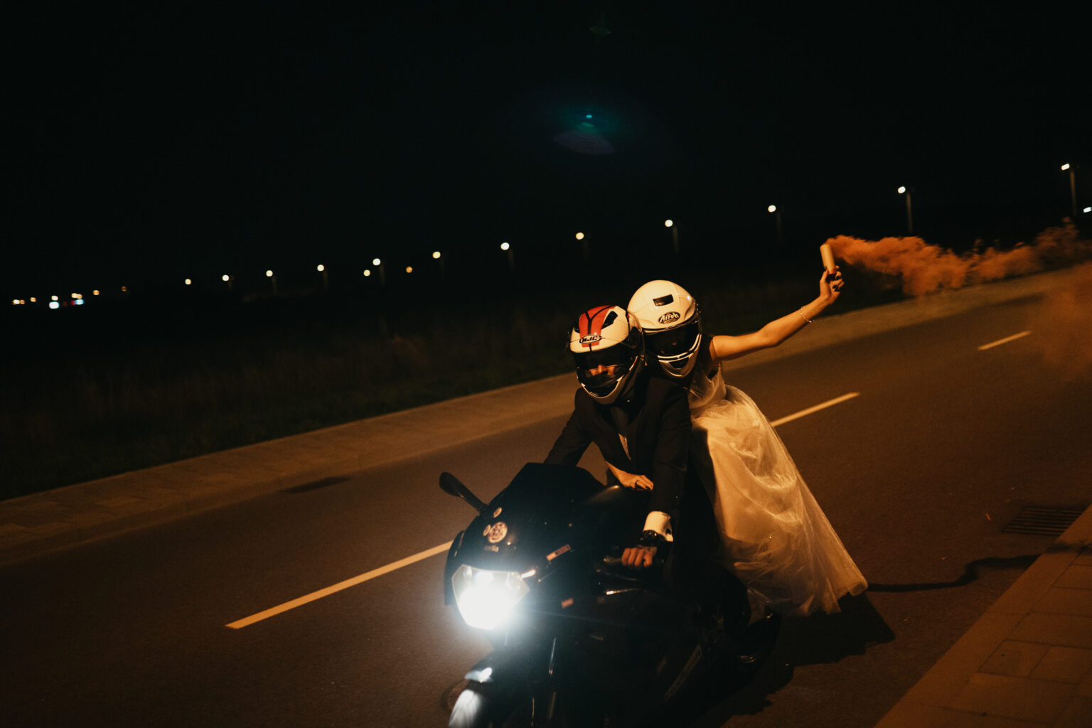 sesja slubna na motorze